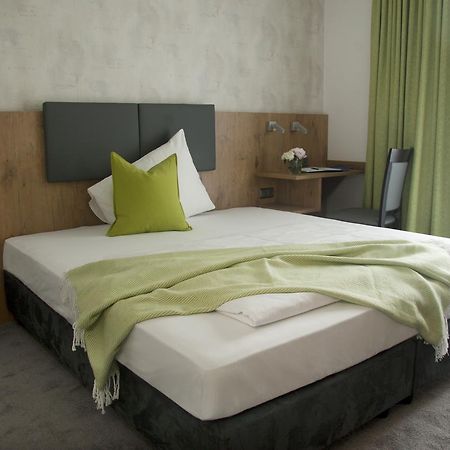 Boardinghouse Landshut Hotel Екстериор снимка